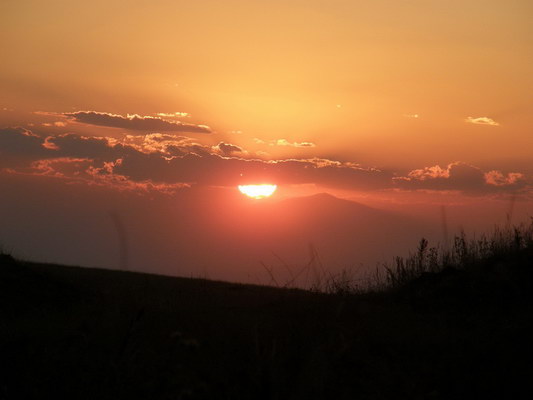 15. 9. 2010 21:10:51: Arménie 2010 - západ slunce (Terka)