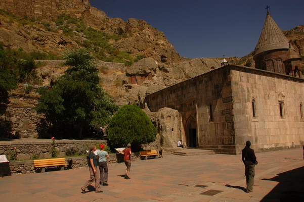 16. 9. 2010 15:07:51: Arménie 2010 - klášter Geghard (Králík)