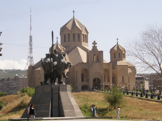 18. 9. 2010 13:01:20: Arménie 2010 - Jerevan, katedrála