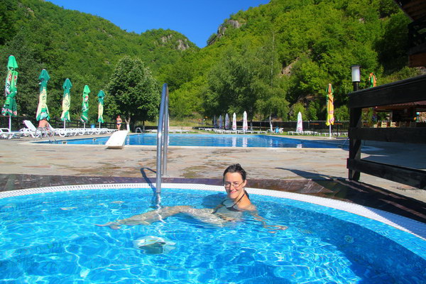 27. 8. 2015 9:45:27: Bulharsko - 5. den treku, bazény u Devinské řeky (Vláďa)