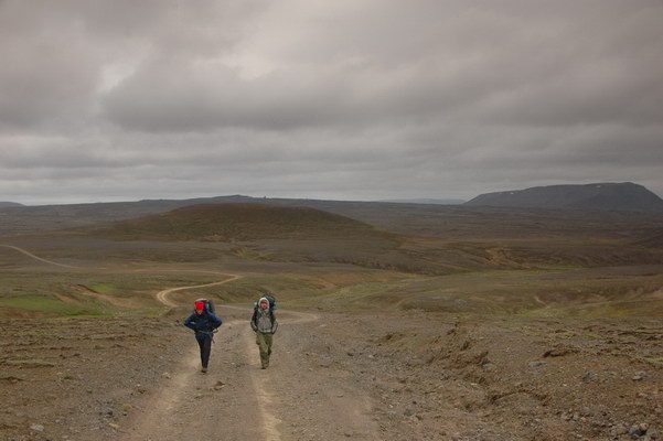 5. 8. 2013 13:33:04: Island 2013 - Cesta z Hveravelliru do údolí Thjófadalir (Králík)