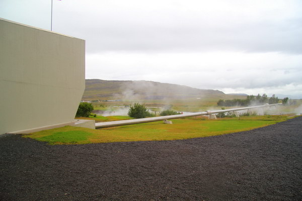 9. 8. 2013 20:46:04: Island 2013 - Teplé prameny nedaleko Reykholtu (Vláďa)
