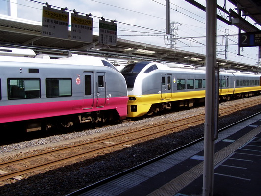 15. 5. 2006 9:21:30: Japonsko 2006 - vlak (Bobek)