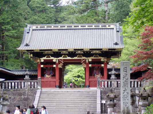15. 5. 2006 15:42:48: Japonsko 2006 - Nikko - svatyně Futara-san-jinja (Bobek)