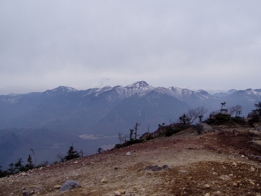 16. 5. 2006 8:58:32: Japonsko 2006 - Nikko - výstup na Nantai-san (2484 m) - vrchol (Bobek)