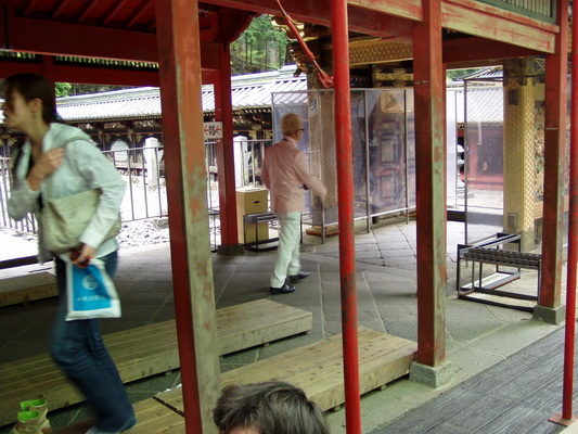 16. 5. 2006 13:33:33: Japonsko 2006 - Nikko - svatyně Futara-san-jinja (Bobek)