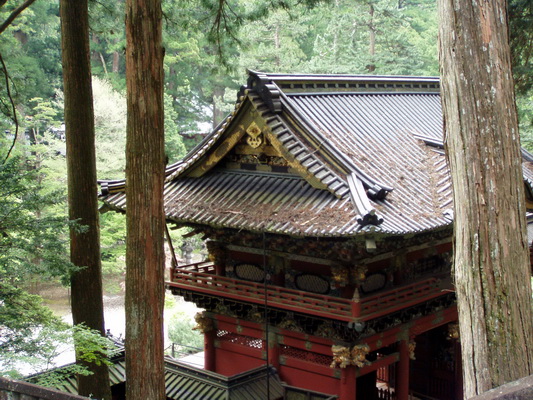 16. 5. 2006 13:41:45: Japonsko 2006 - Nikko - svatyně Futara-san-jinja (Bobek)