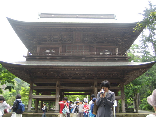 17. 5. 2006 10:17:36: Japonsko 2006 - Kamakura - chrám Engaku-ji (Jehlička)