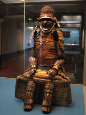 20. 5. 2006 12:40:28: Japonsko 2006 - Tokyo - Ueno - národní muzeum (Terka)