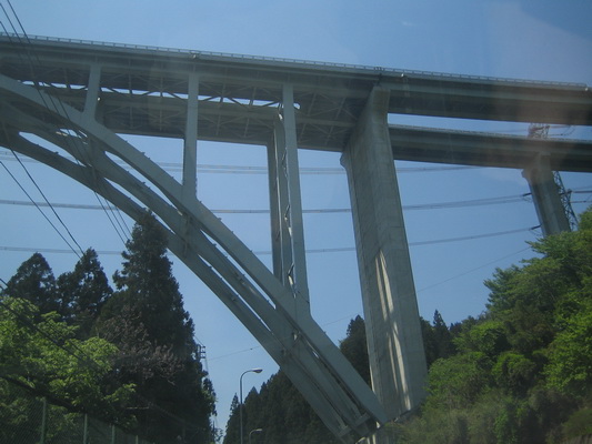 21. 5. 2006 12:33:39: Japonsko 2006 - dálniční most (Jehlička)