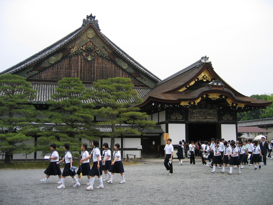 23. 5. 2006 9:24:27: Japonsko 2006 - Kyoto - hrad Nijo-jo (Terka)