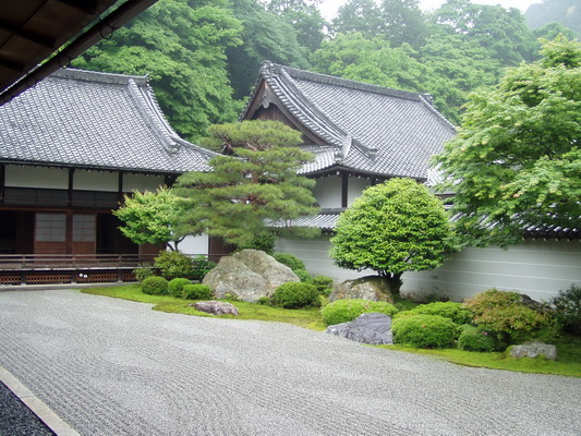 23. 5. 2006 11:43:03: Japonsko 2006 - Kyoto - chrám Nazen-ji (Bobek)