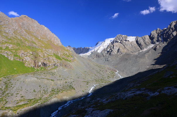 11. 8. 2014 17:01:14: Kyrgyzstán - 1. den treku, odpolední výlet nad vodopád (Králík)