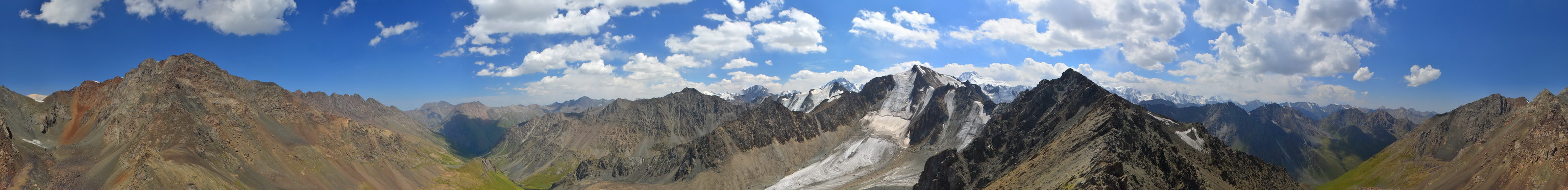 12. 8. 2014 13:01:27: Kyrgyzstán - 2. den treku, výhledy z kopce nad sedlem Telety (Králík)