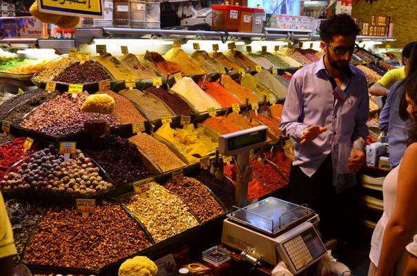 17. 8. 2014 17:25:47: Istanbul - Bazar s kořením (Králík)