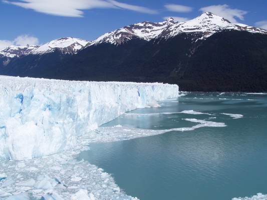 2. 12. 2005 10:34:24: Argentina 2005 - ledovec Perito Moreno (Bobek)
