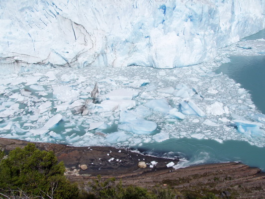 2. 12. 2005 10:35:29: Argentina 2005 - ledovec Perito Moreno (Bobek)