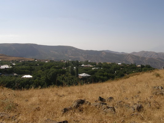 16. 9. 2010 12:53:53: Arménie 2010 - vesnice Geghard (Vláďa)
