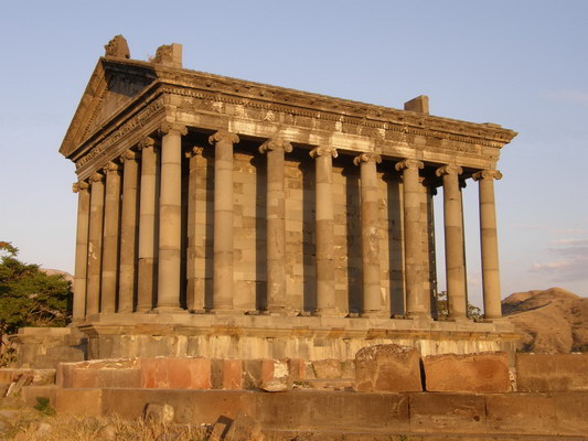 16. 9. 2010 20:39:11: Arménie 2010 - chrám Garni (Vláďa)