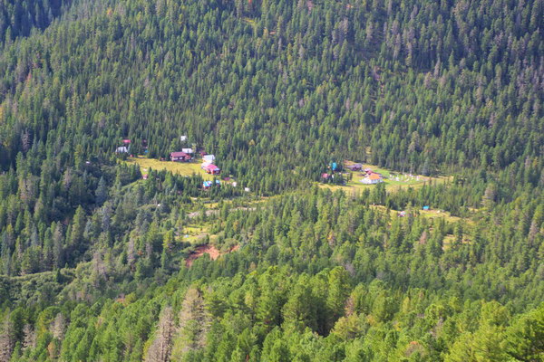 12. 8. 2019 16:52:10: Bajkal 2019 - Stoupání k tábořišti pod Chersky peak (Bobek)