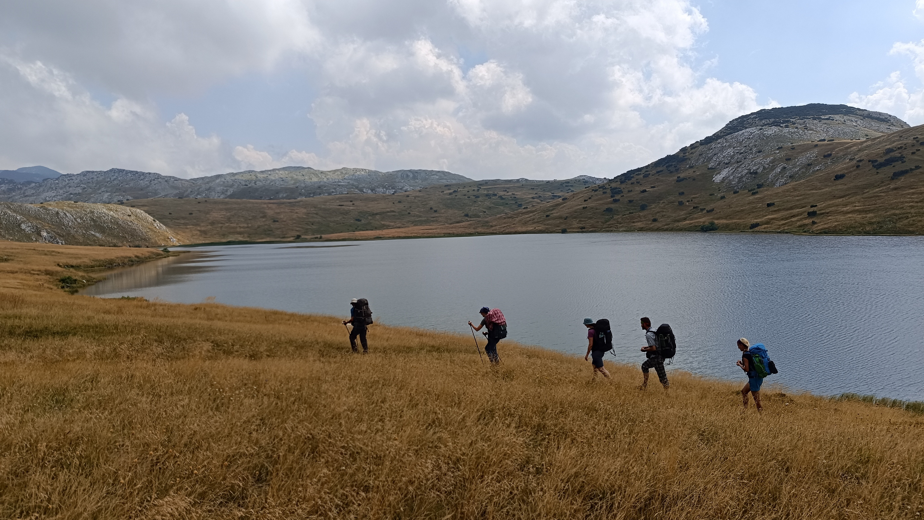 Štirinsko jezero