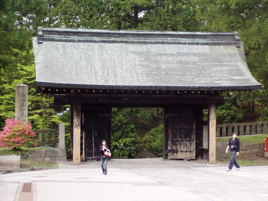 15. 5. 2006 15:17:48: Japonsko 2006 - Nikko - chrám Rinno-ji (Bobek)