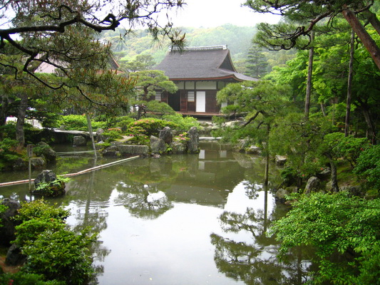 23. 5. 2006 13:21:48: Japonsko 2006 - Kyoto - chrám Ginkaku-ji (Terka)