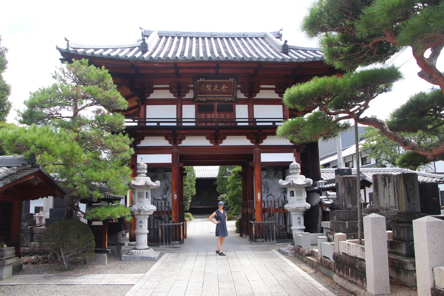 14. 8. 2025 11:14:11: Japonsko 2025 - Macumoto, chrám Zenkyuin