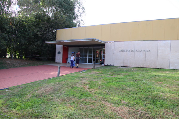 08.08.2026 10:01:27: Kantábrie 2026 - Altamira (Vláďa)