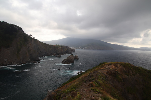 15.08.2026 17:29:05: Kantábrie 2026 - Gaztelugatxe (Dračí kámen) (Vláďa)