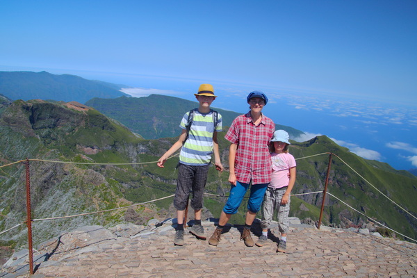 19. 8. 2021 12:10:25: Madeira 2021 - Cesta z Pico do Arieiro na Pico Ruivo (Vláďa)