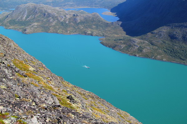 14. 8. 2016 16:52:43: Norsko 2016 - Jotunheimen - Hřeben Besseggen, jezera Gjende a Bessvatnet (Vláďa)