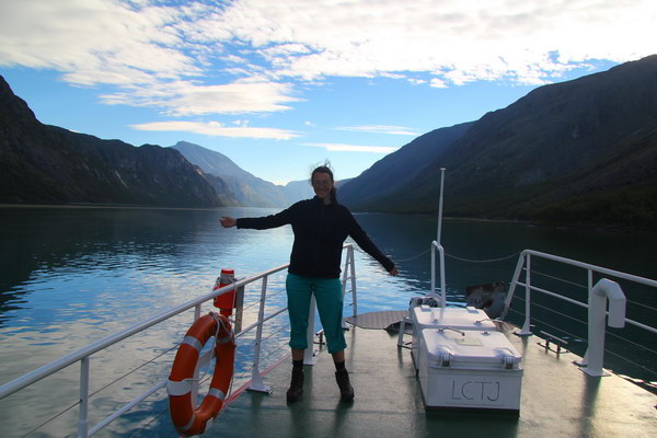 16. 8. 2016 8:54:12: Norsko 2016 - Jotunheimen - Cesta lodí přes jezero Gjende (Vláďa)