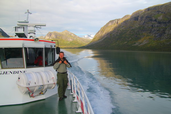 16. 8. 2016 8:54:55: Norsko 2016 - Jotunheimen - Cesta lodí přes jezero Gjende (Vláďa)