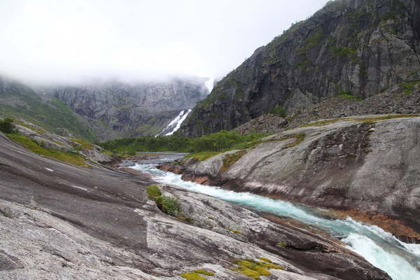 9. 8. 2022 16:00:54: Norsko 2022 - Cesta od jezera Lonavatnet k vodopádu Sotefossen (Vláďa)