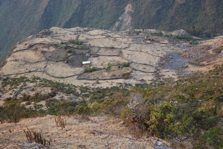 18. 9. 2007 17:20:47: Peru 2007 - 5. den treku - Yanama (Dond)