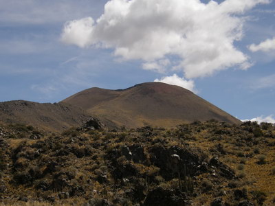 26. 9. 2007 9:55:17: Peru 2007 - cesta na Cerro Puca Mauras (Bobek)