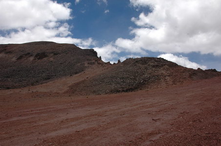26. 9. 2007 11:32:38: Peru 2007 - cesta na Cerro Huachalanqui (Králík)