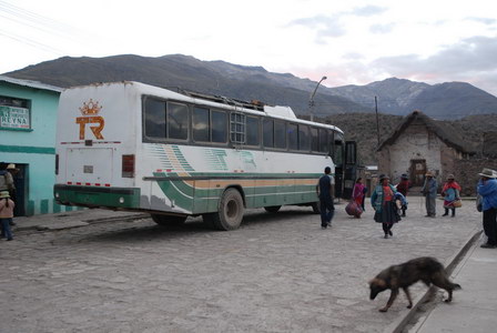 27. 9. 2007 17:51:03: Peru 2007 - autobus do Arequipy
