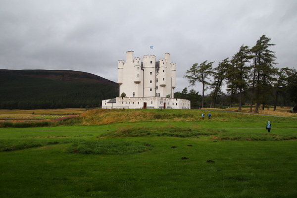 21.08.2024 12:40:02: Skotsko 2024 - Výlet kolem Creag Choinnich, Braemar Castle (Vláďa)