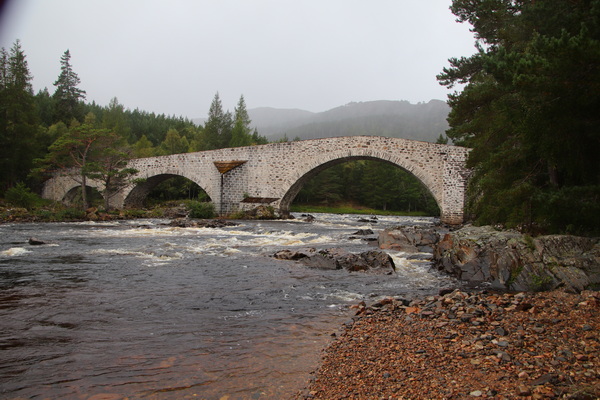 24.08.2024 9:12:51: Skotsko 2024 - Old Invercauld Bridge (Vláďa)