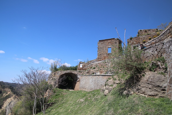 03.04.2026 12:56:10: Toskánsko 2026 - Civita di Bagnoregio (Vláďa)