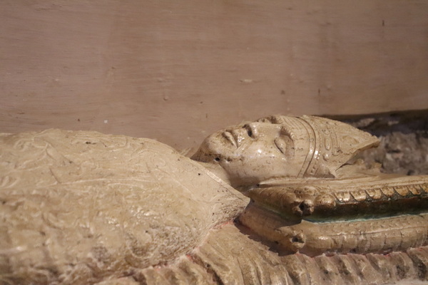 03.04.2026 18:45:51: Toskánsko 2026 - Sovana (Terka)