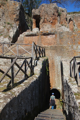 05.04.2026 11:04:22: Toskánsko 2026 - Etruská nekropole (Vláďa)