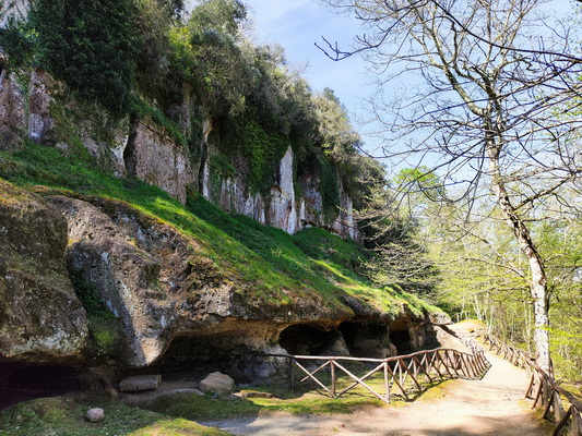 05.04.2026 12:01:20: Toskánsko 2026 - Etruská nekropole (Vláďa)