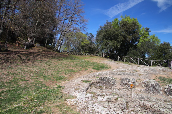 05.04.2026 14:27:57: Toskánsko 2026 - Vyhlídka na Sorano (Terka)